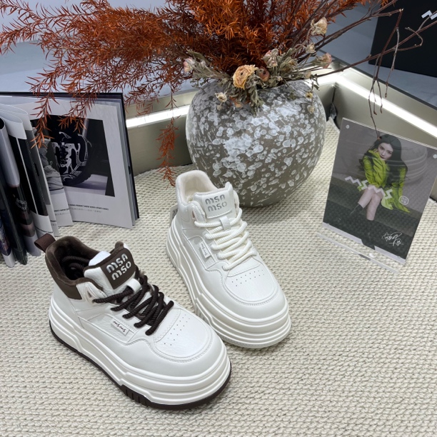 22-1178加绒玛莎玛索女鞋2025冬季新款时尚百搭厚底小白鞋