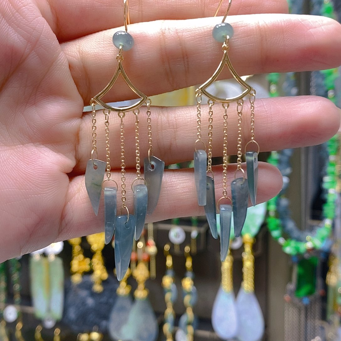 未镶嵌翡翠耳饰翡翠