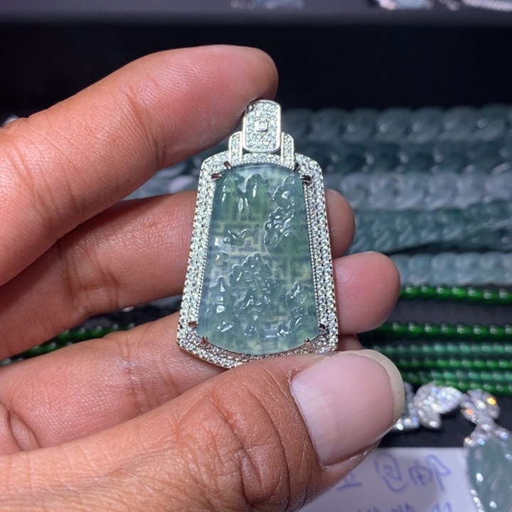 翡翠未镶嵌颈饰天然翡翠