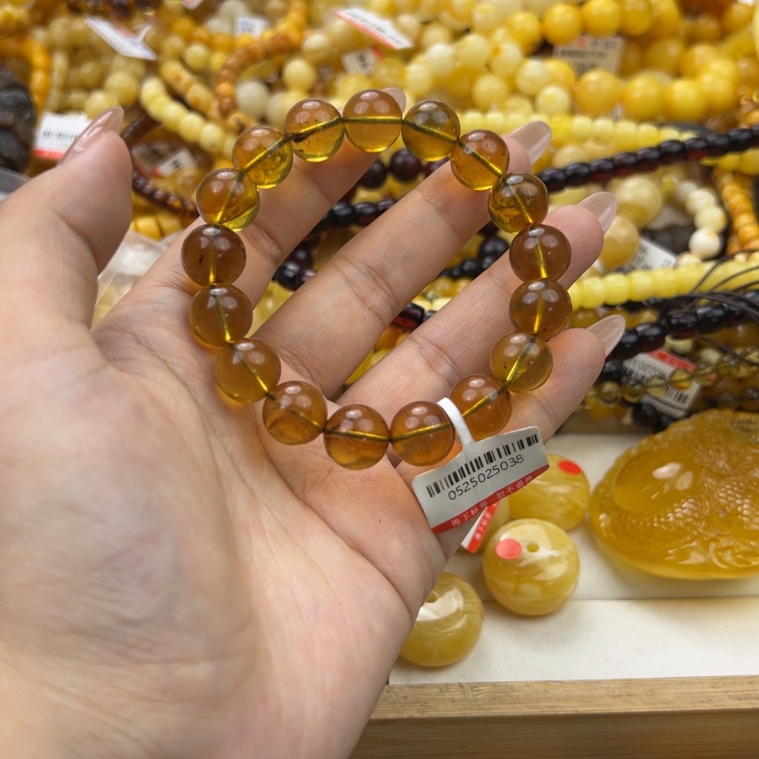 琥珀珠宝奇石未镶嵌