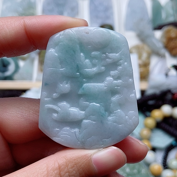 翡翠吊坠(不含链)未镶嵌翡翠