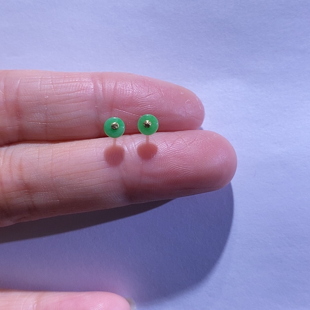 翡翠颈饰18K金镶嵌耳钉