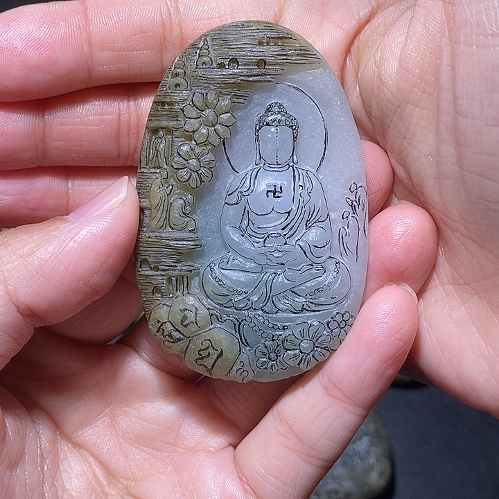 定制翡翠未镶嵌佛光普照牌修光15天