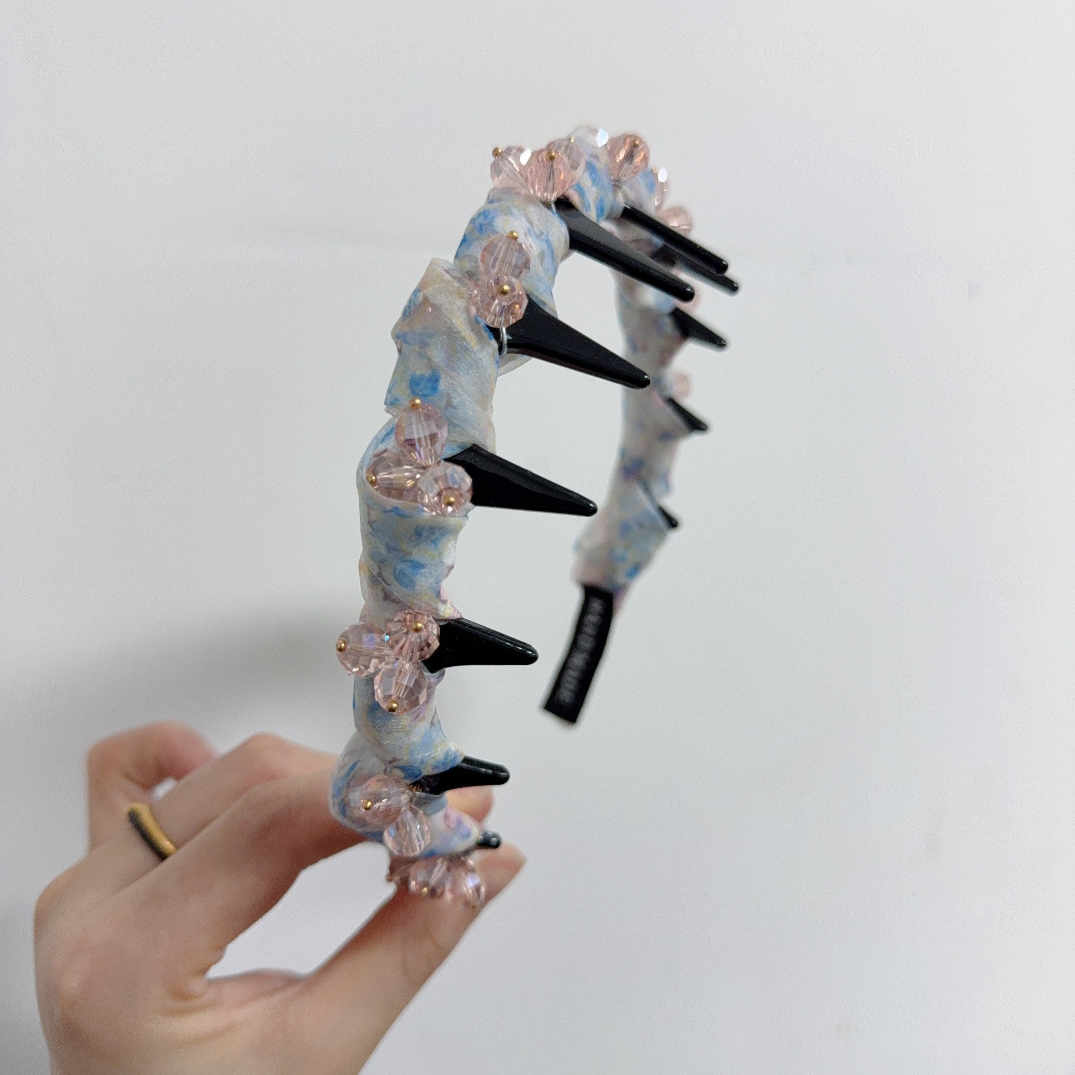 春夏轻奢超仙蝴蝶结发箍外出高颅气质压发头箍小众温柔发饰3575