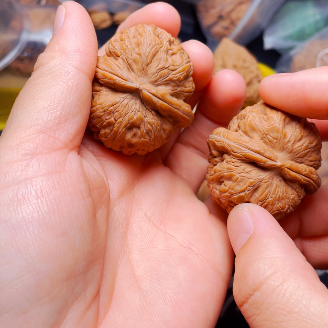 吊坠文玩核桃L****?平谷元宝