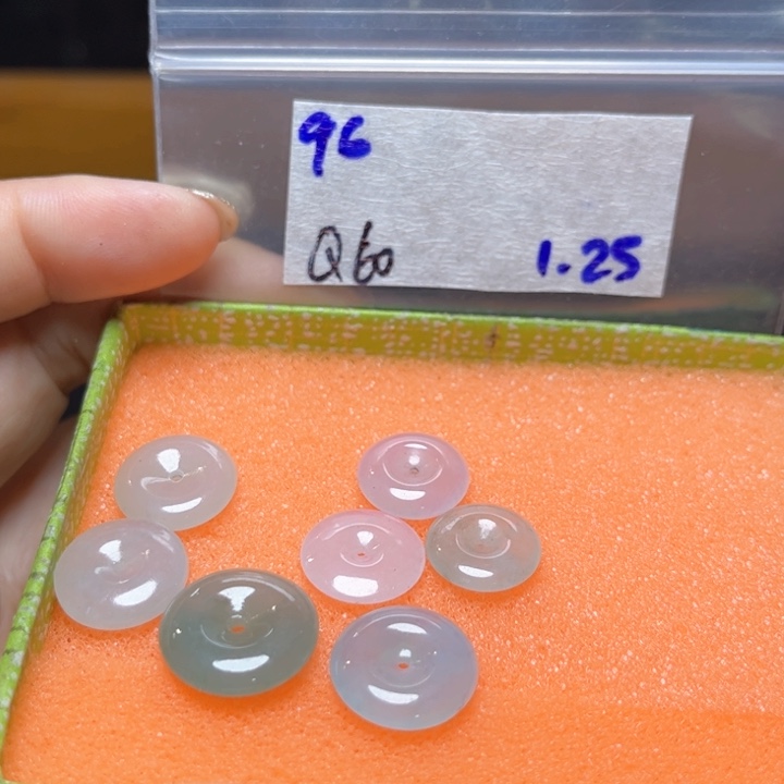 定制翡翠未镶嵌不