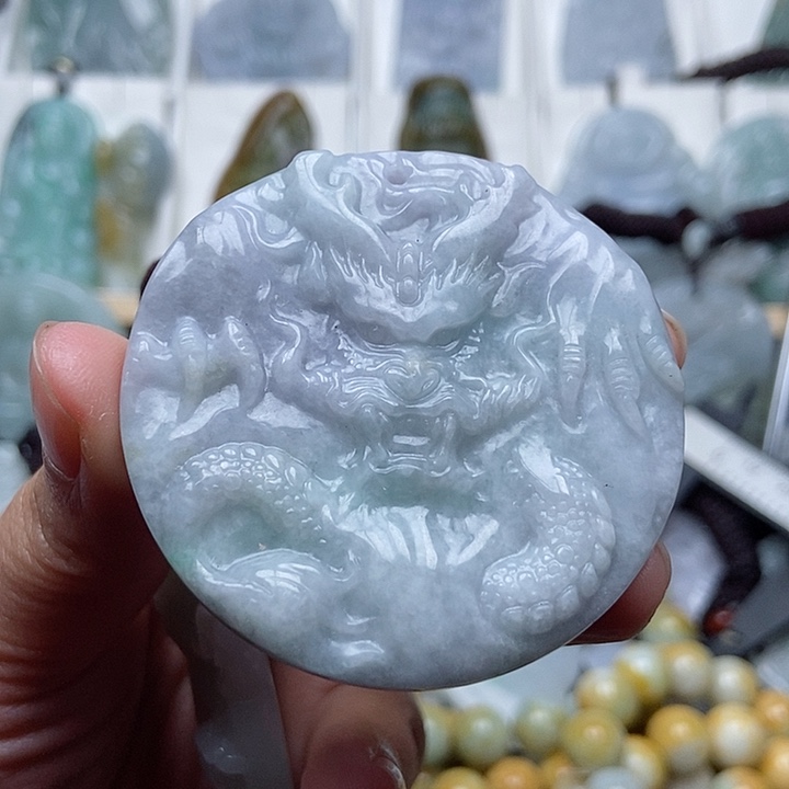 翡翠吊坠(不含链)未镶嵌翡翠