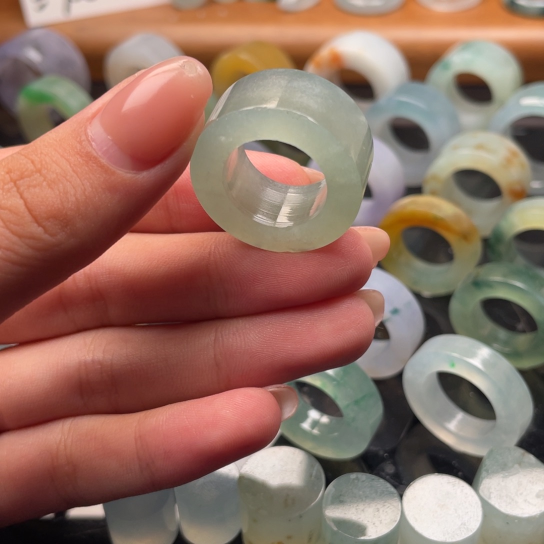 未镶嵌定制翡翠冰海盐