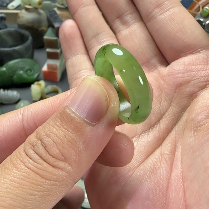 X***I和田玉未镶嵌颈饰18.2定制