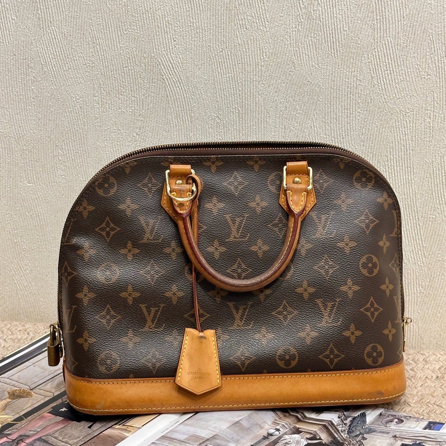 99新 LouisVuitton/路易威登 中古老花alma mm 贝壳包 中号 14年