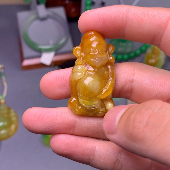 翡翠未镶嵌吊坠(赠链)