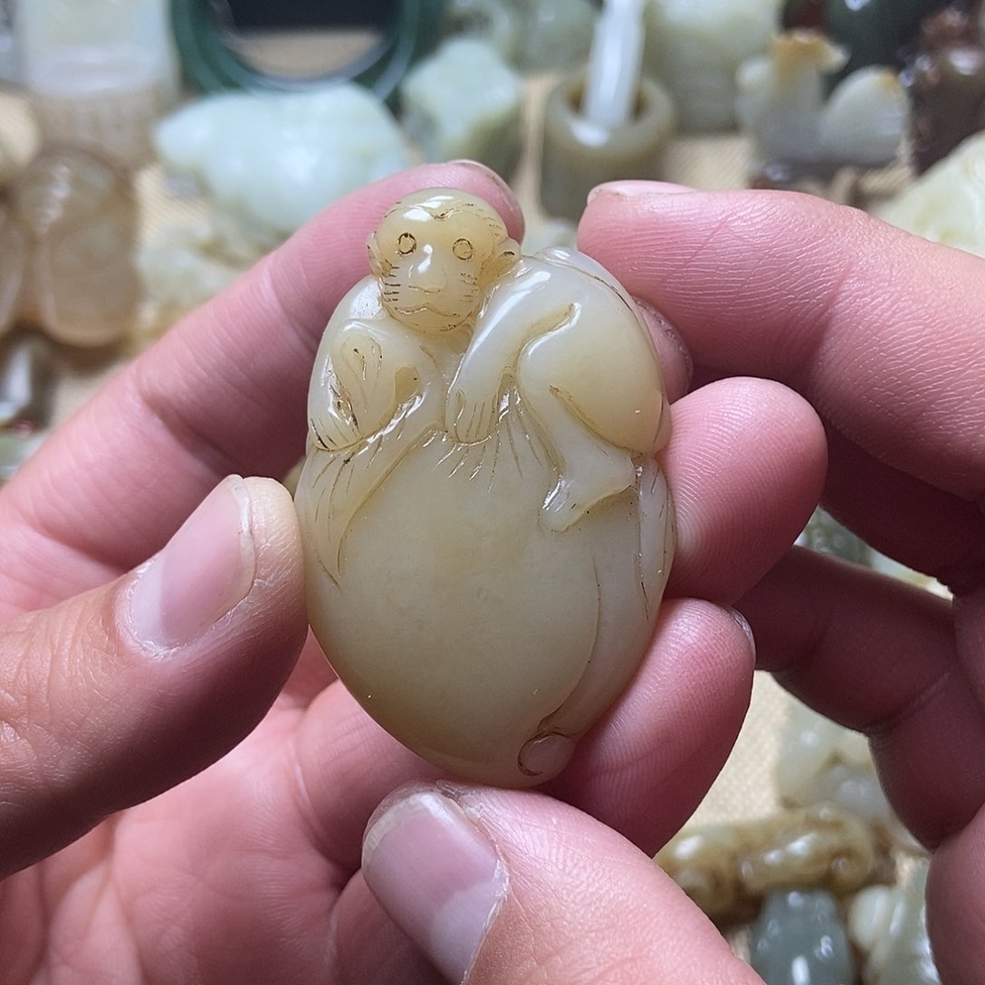 和田玉挂件未镶嵌