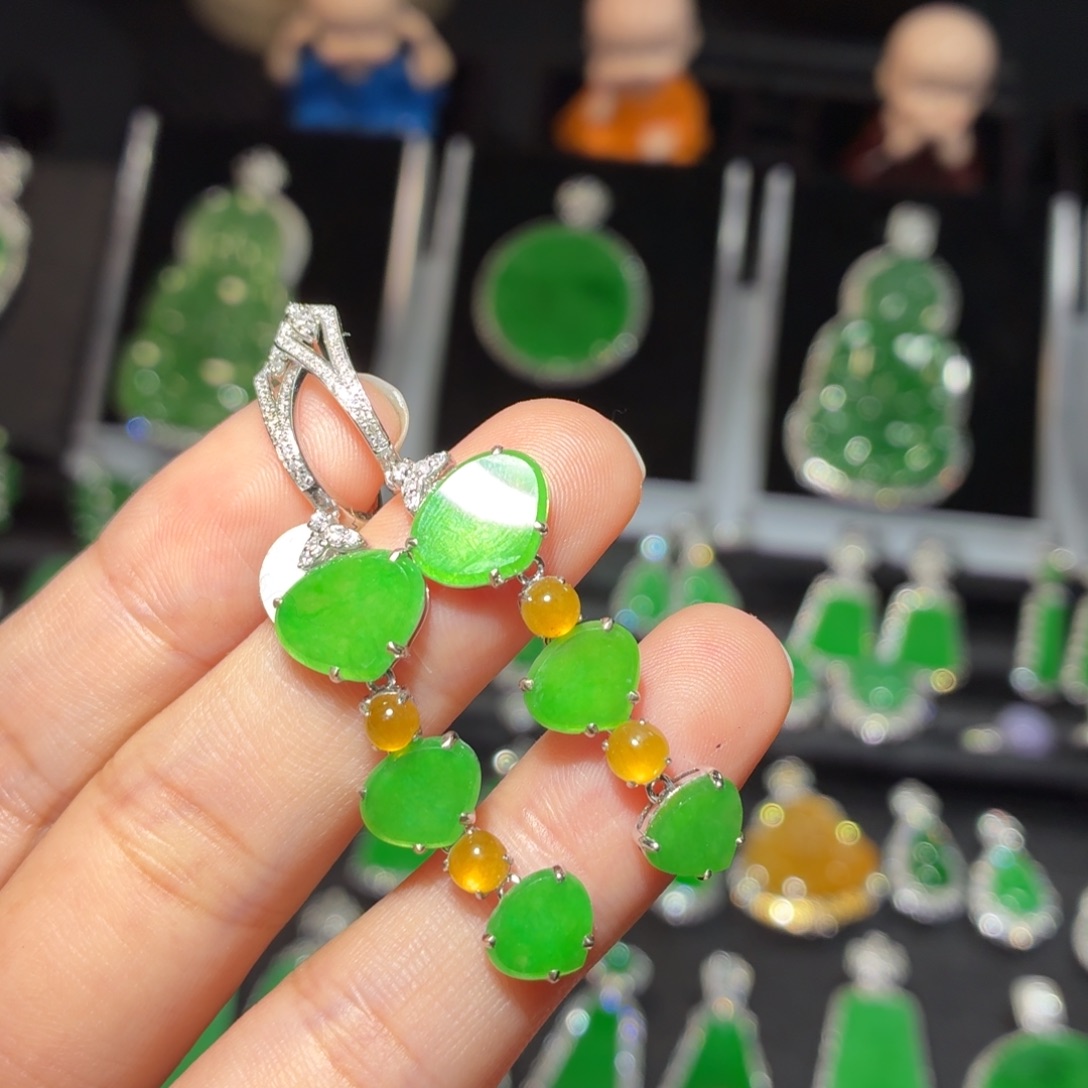 翡翠18K金镶嵌吊坠(不含链)114号