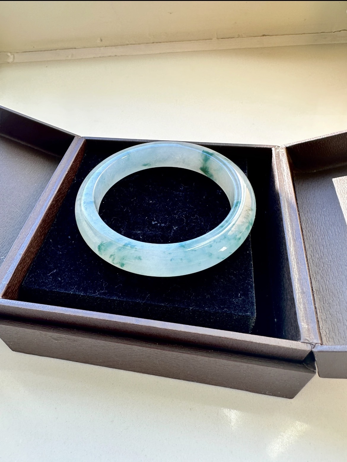 时尚缅风冰透翡翠手镯