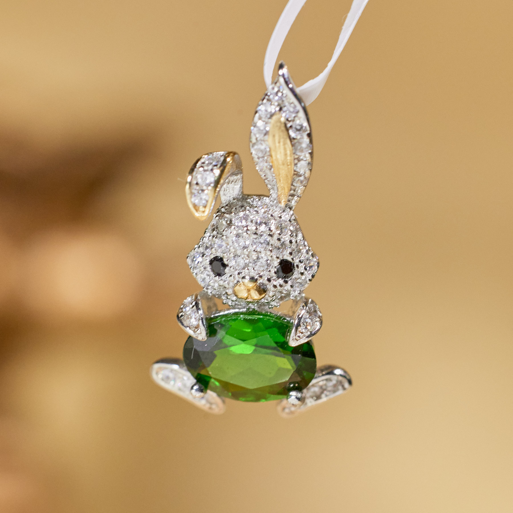 【歪歪】透辉石兔子吊坠*S925银镶嵌N5107