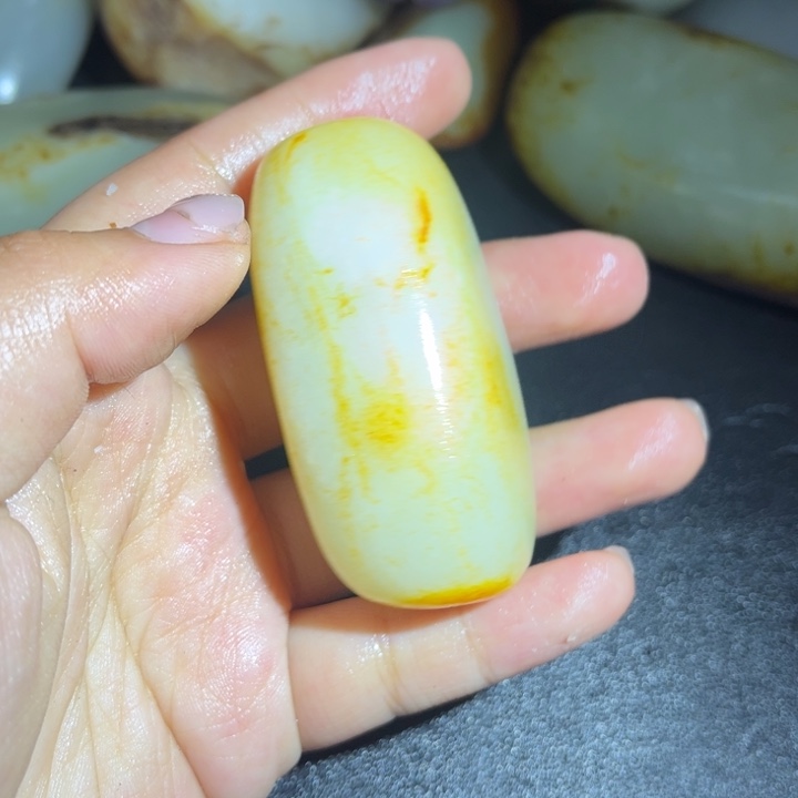 和田玉未镶嵌珠宝奇石