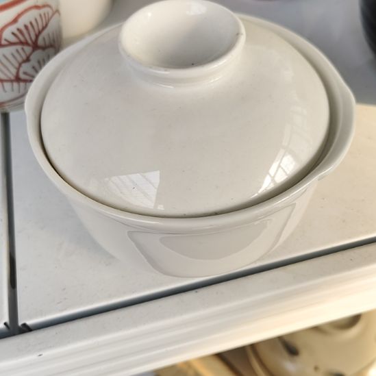 瓷片五厂，七厂，瓷器摆件，瓷片！都有微瑕疵。