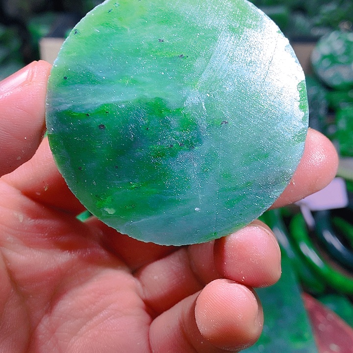 未镶嵌和田玉（碧玉）挂件