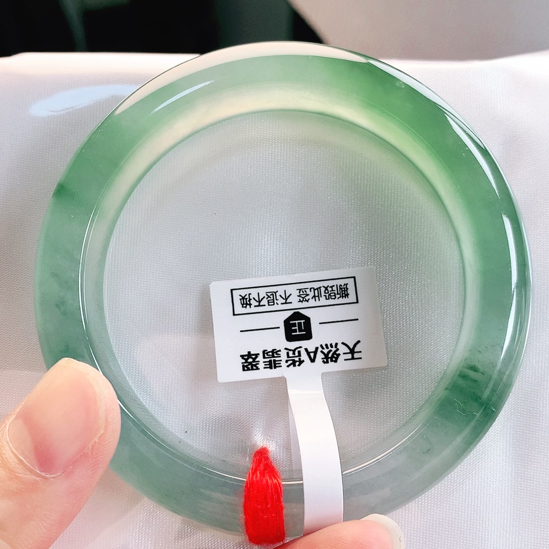 未镶嵌手镯翡翠54冰透绿