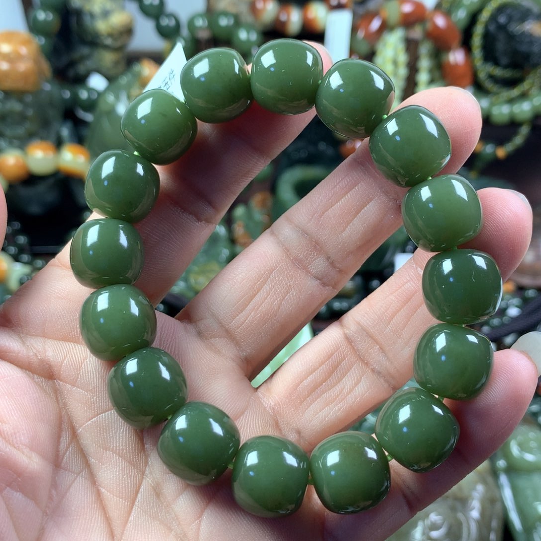 透闪石质玉手链未镶嵌?****）