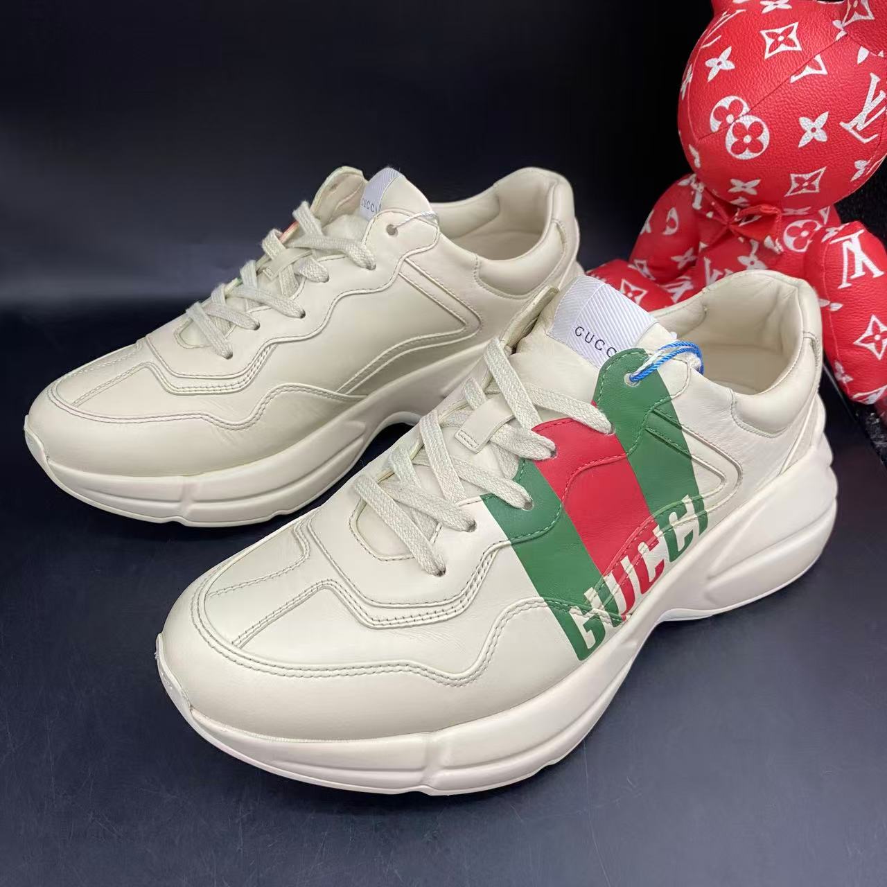 95新 GUCCI/古驰 象牙白白绿条纹时尚舒适休闲老爹鞋40欧码kke419
