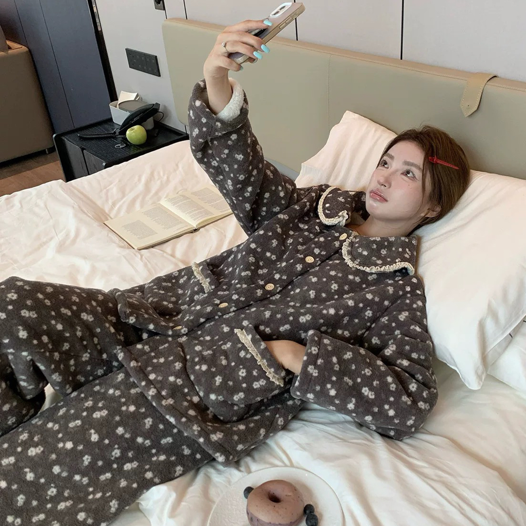 邹先森8538-31冬新款碎花娃娃领蕾丝加绒加厚保暖韩版甜美洋气