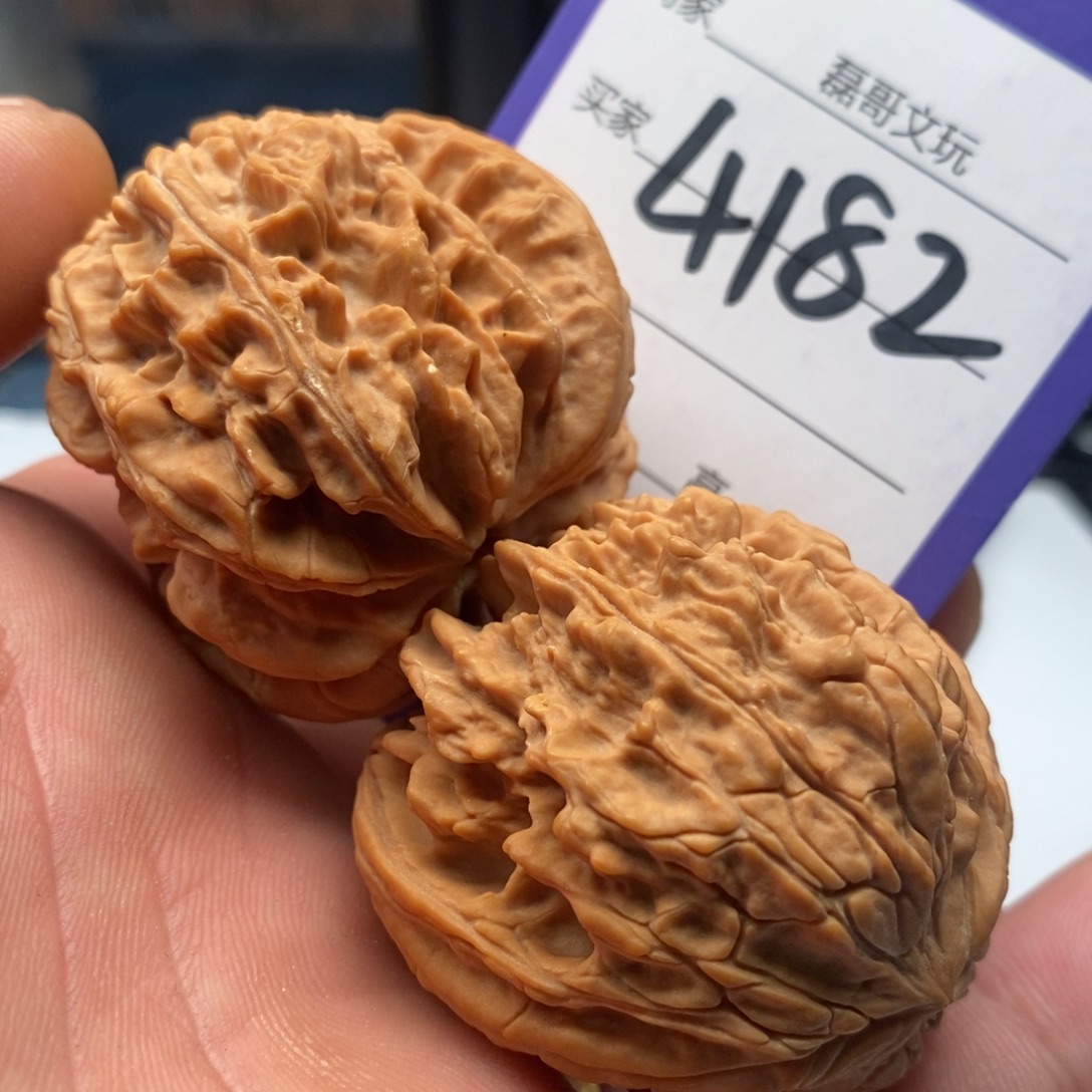 文玩核桃把件4182