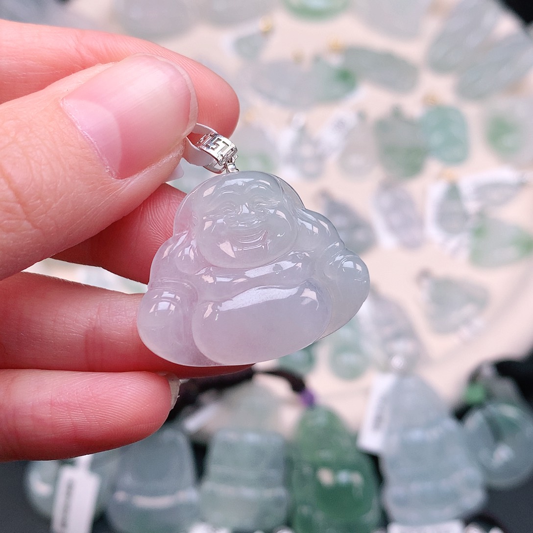 翡翠颈饰18K金镶嵌大冰佛