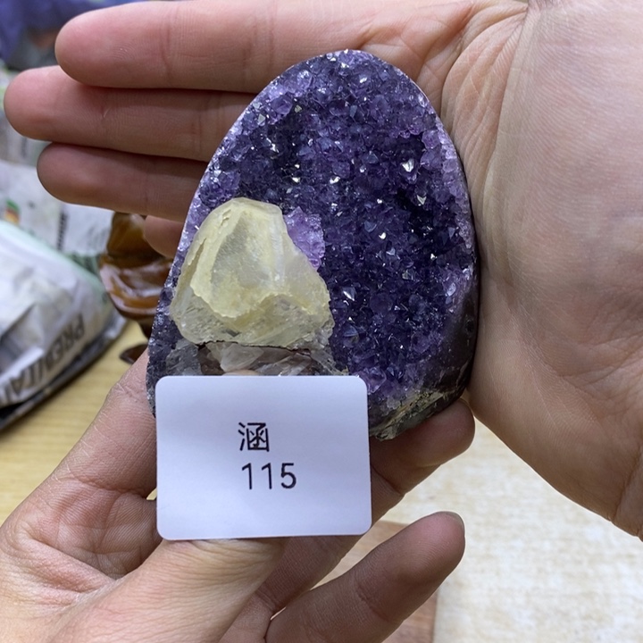 水晶大型摆件（非配饰）未镶嵌