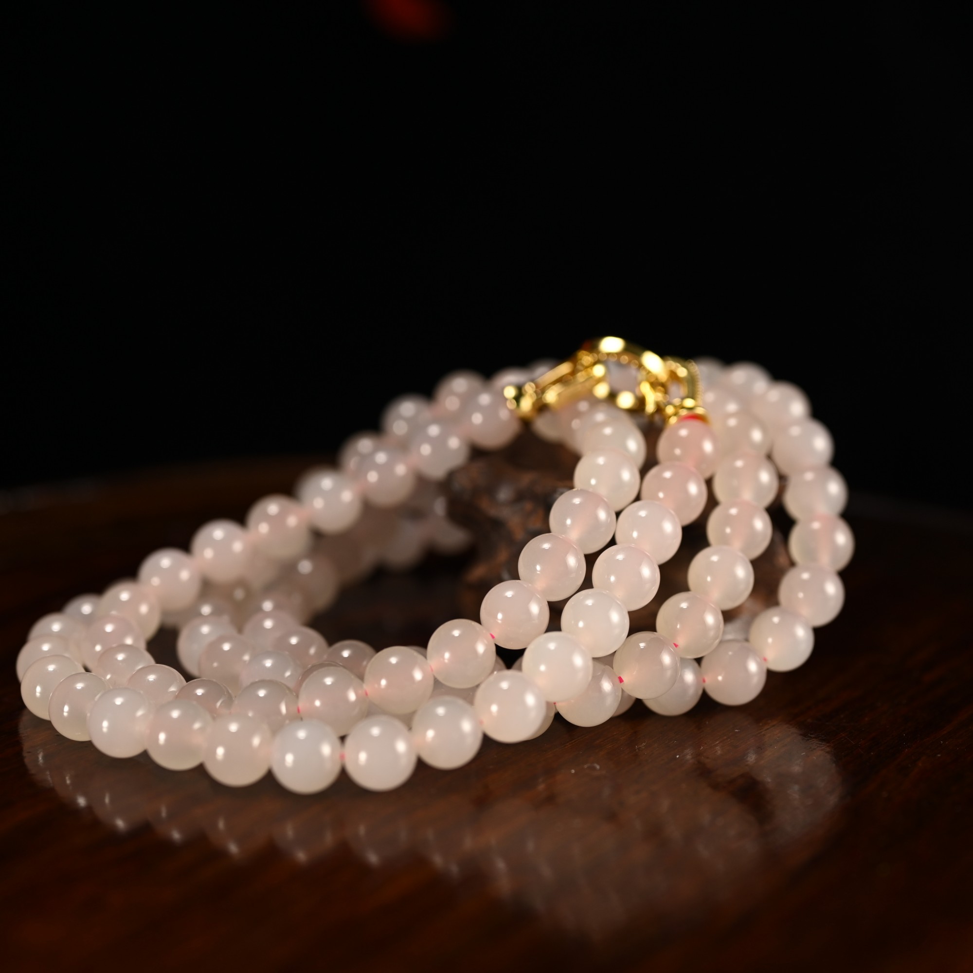 LOT8824 25YU109701和田玉藕粉项链/匡时