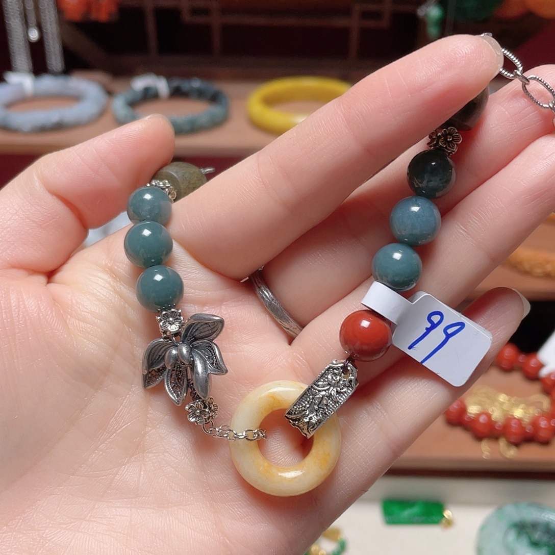 翡翠未镶嵌手链饰品