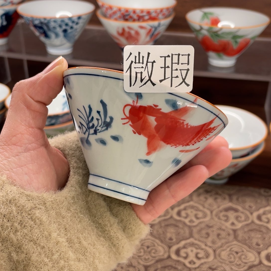 釉下手绘茶具微瑕