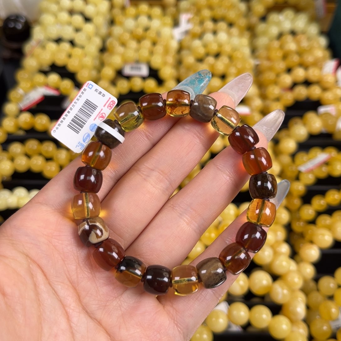 裸石琥珀未镶嵌多宝