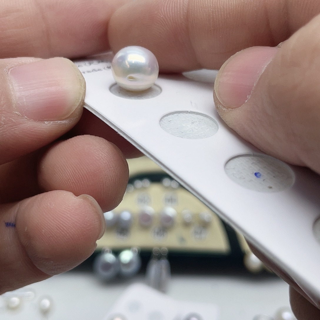 f***f淡水珍珠银S925镶嵌耳饰