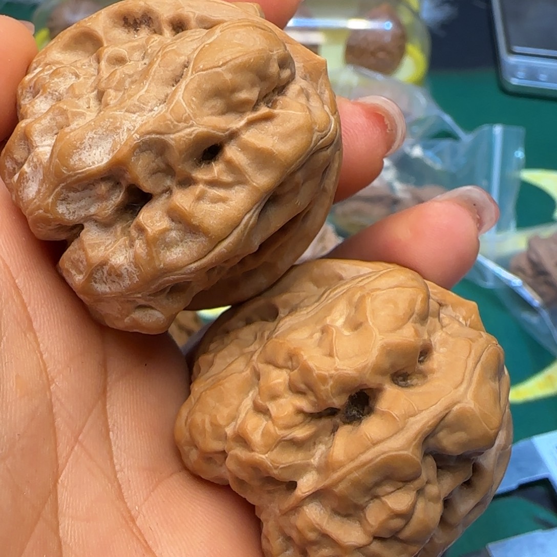 文玩核桃吊坠40.5-47.5开背蛙蛙