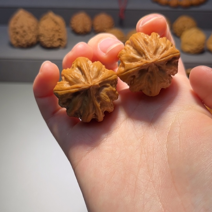 把件文玩核桃四棱127