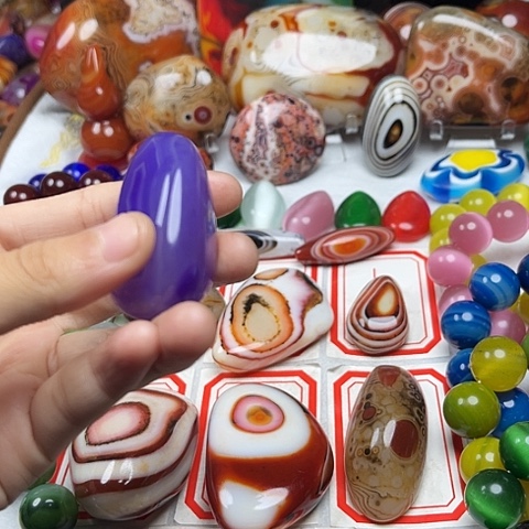 玛瑙/玉髓颈饰未镶嵌