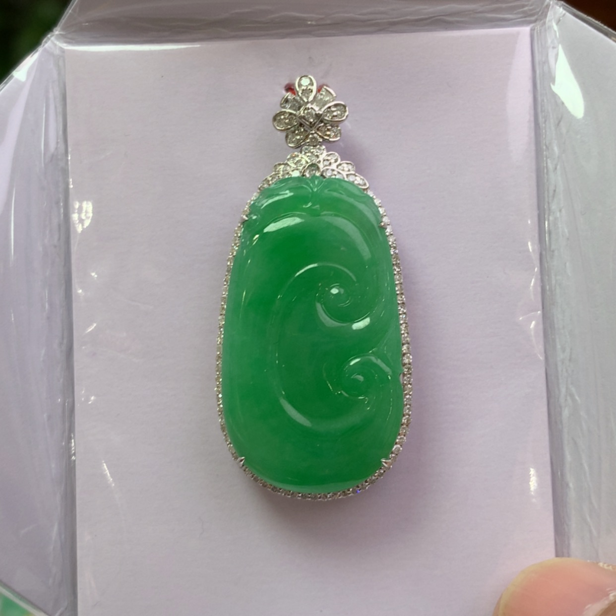 【闪购商品】翡翠颈饰18K金镶嵌翡翠