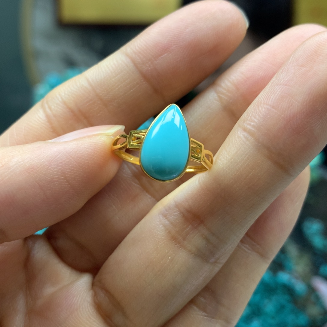 绿松石戒指18K金镶嵌