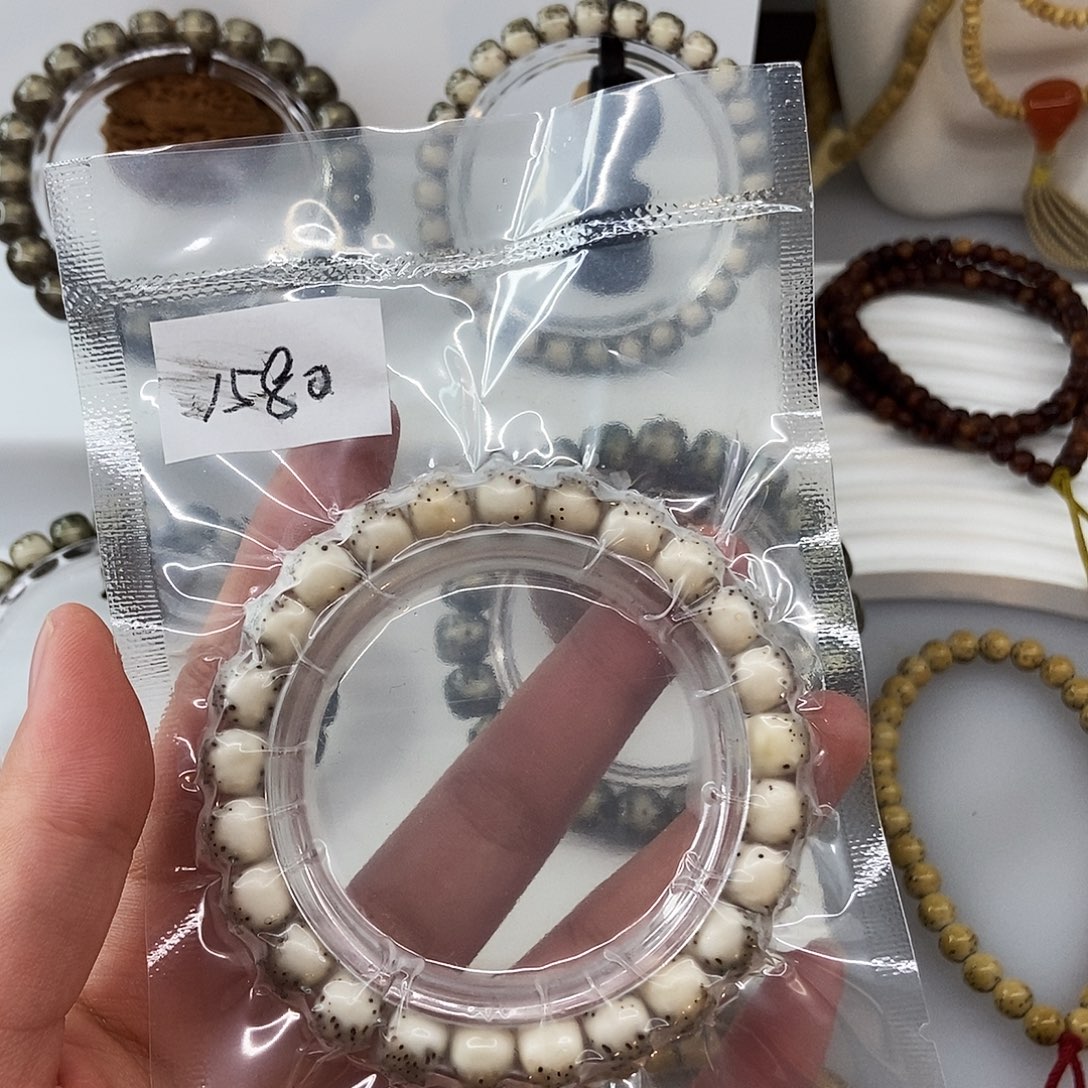 李***.手串星月菩提卡9青灰背冰糖河豚m78