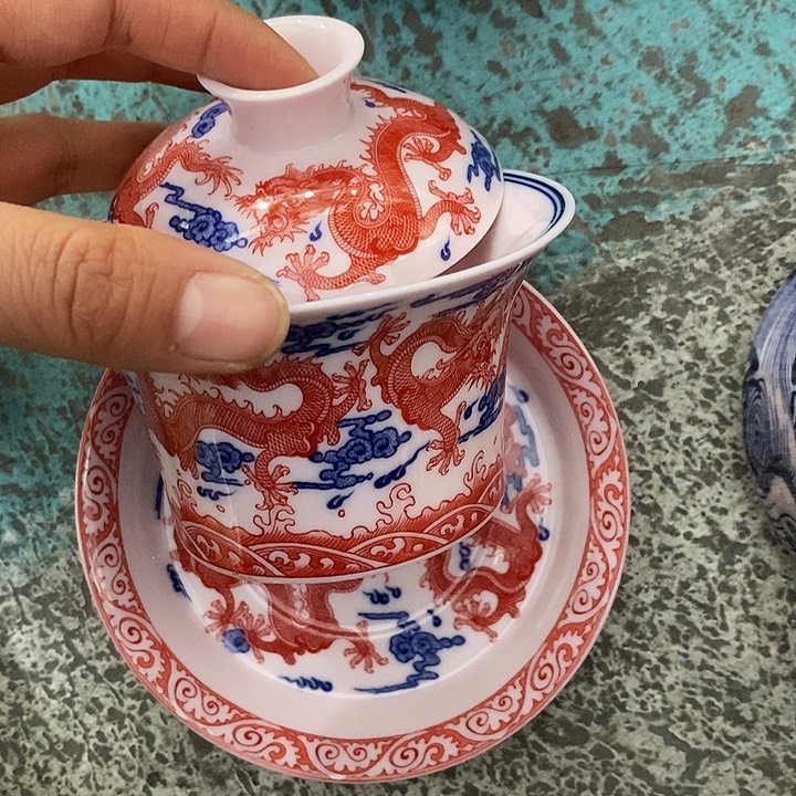摆件陶红稀土九龙盖碗