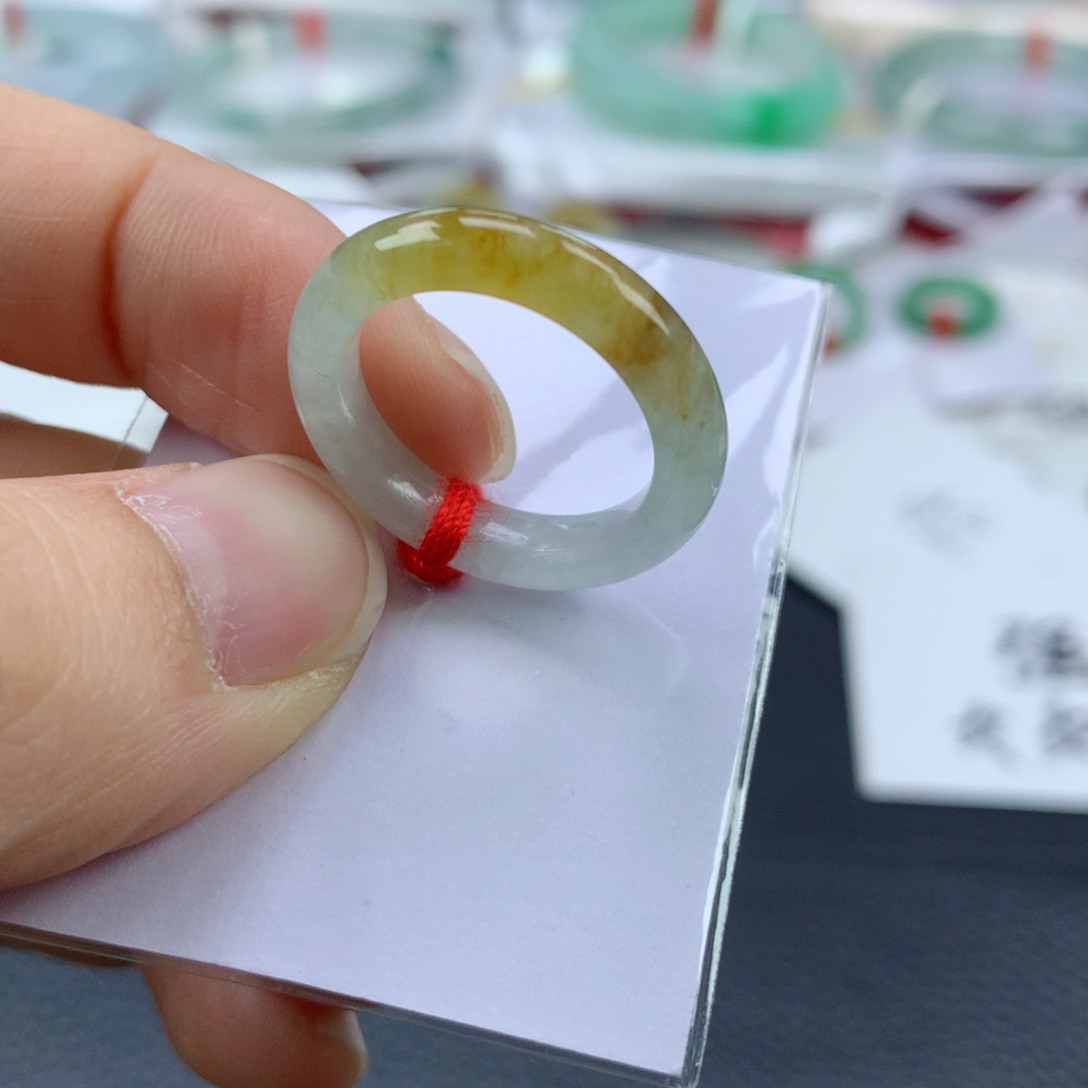 翡翠戒指未镶嵌17.7直径