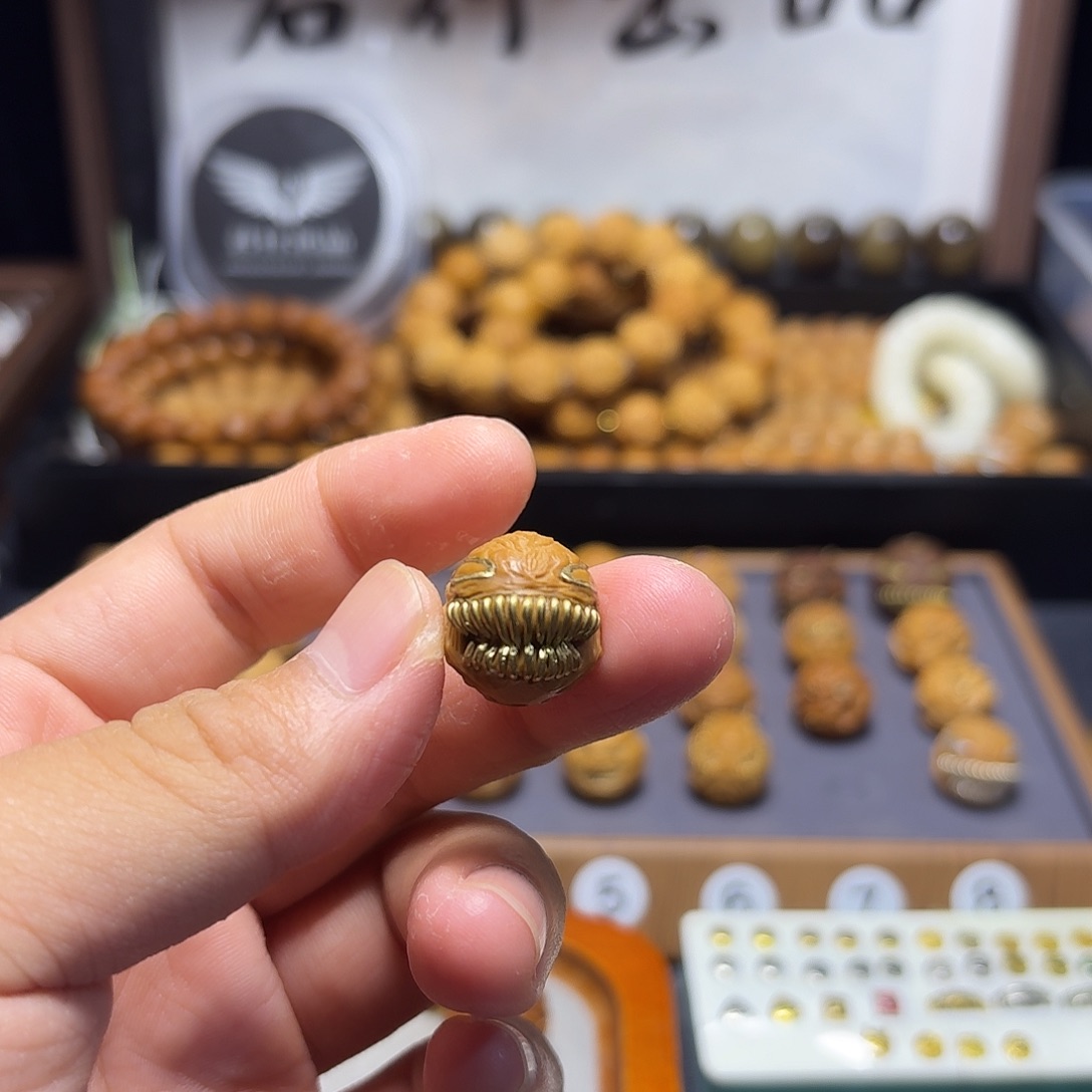 核桃手串/手链镶嵌毒液