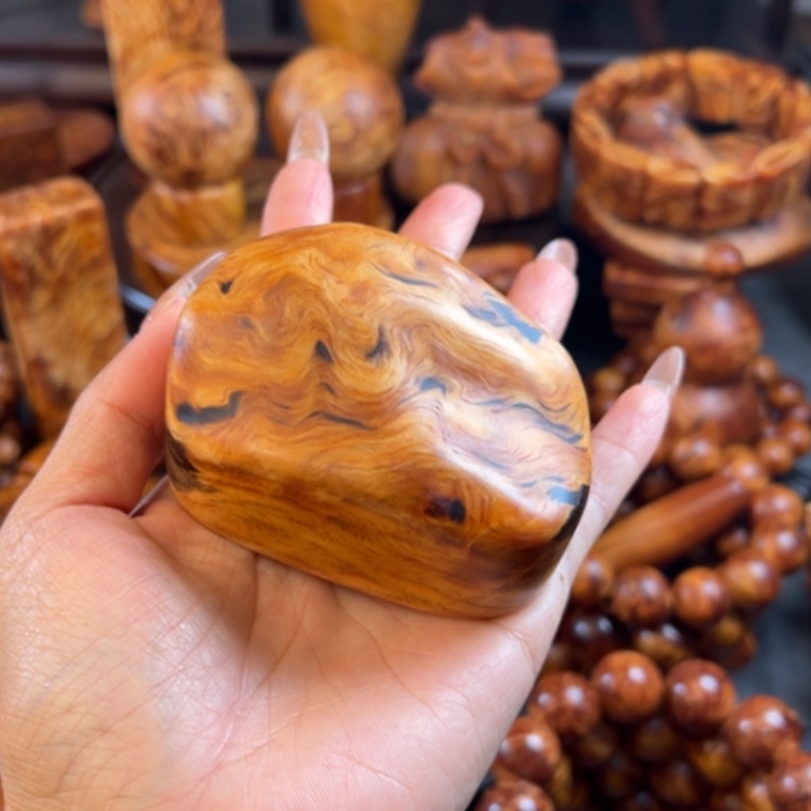 【闪购商品】松木（琥珀木）把件