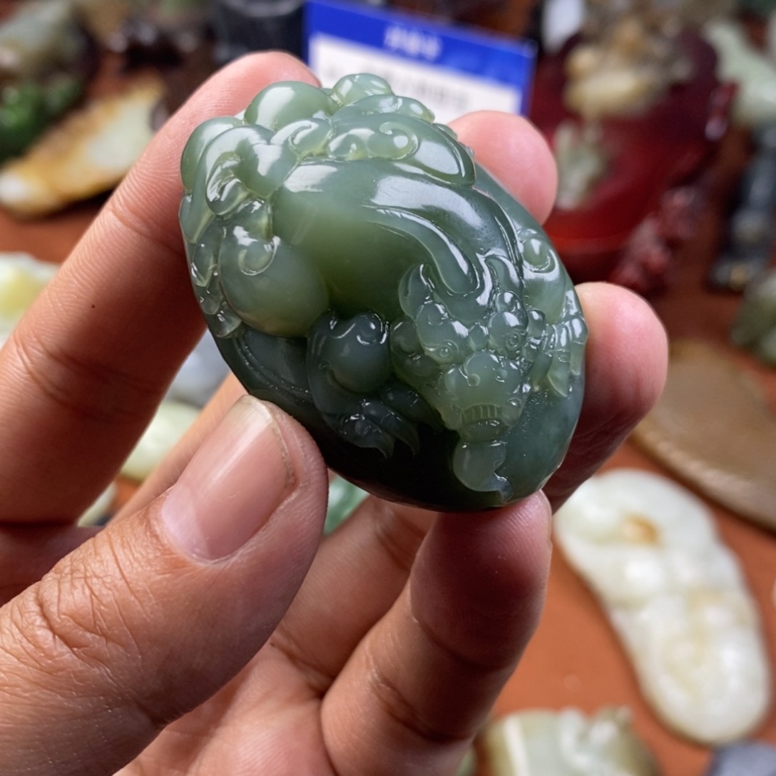 和田玉挂件未镶嵌章**r