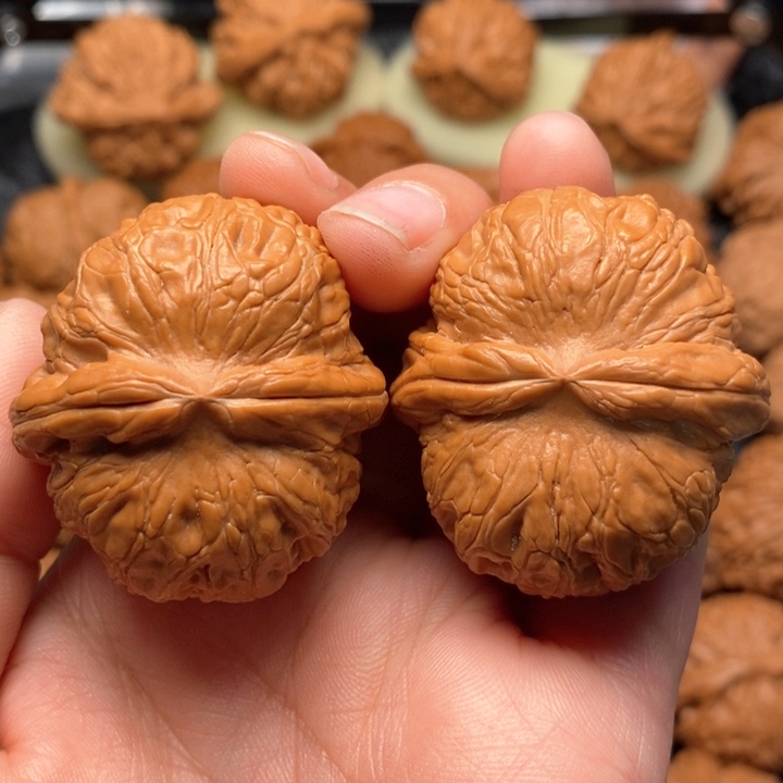 文玩核桃把件精品大元宝39