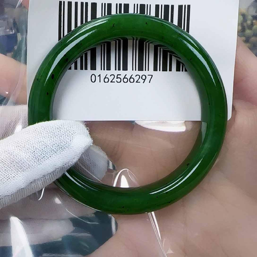 和田玉（碧玉）手镯未镶嵌56包容