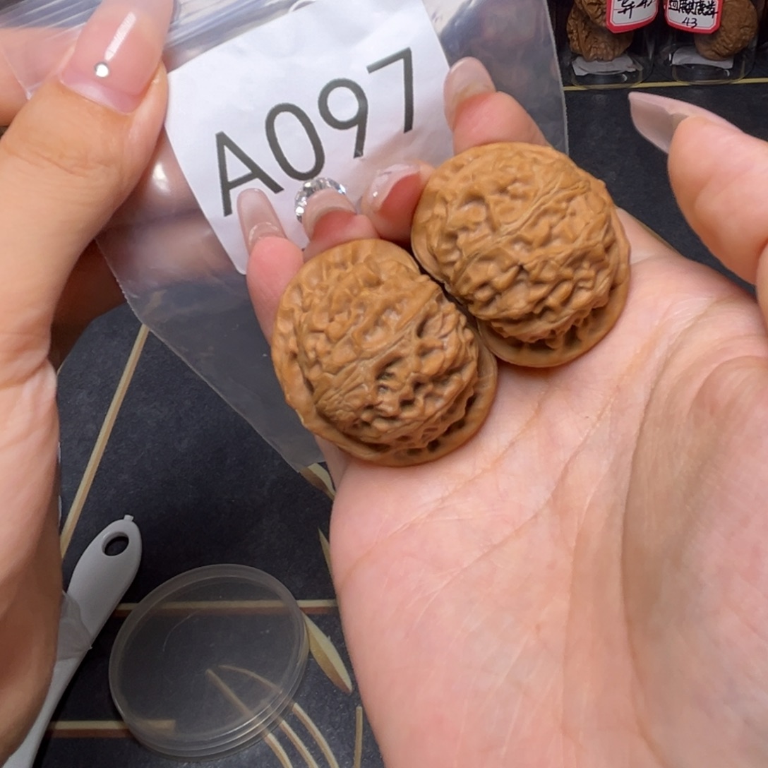 吊坠文玩核桃全品宫灯38