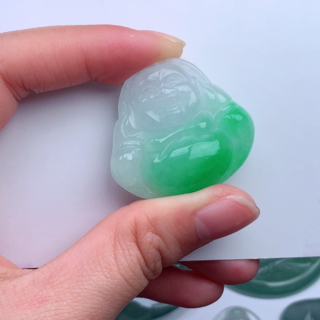 天然的缅料a货吊坠挂件