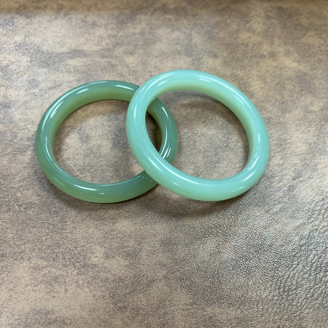 【天然和田玉】 湖水绿手镯 高端典雅款多样性发一个 时尚精选